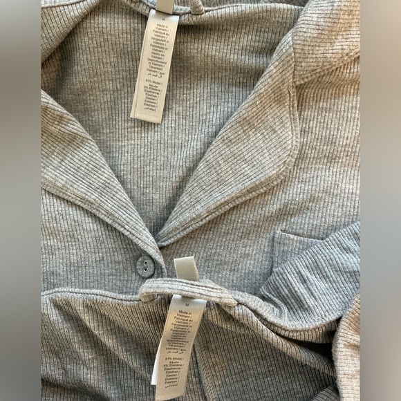 SKIMS Soft Lounge Sleep Set | Heather Gray - Picture 16 of 16